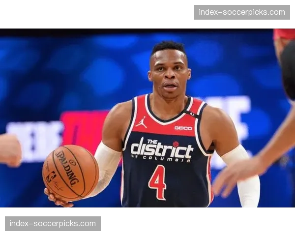 特写：海盗队主场揭幕战，为已故传奇播音员举办纪念仪式