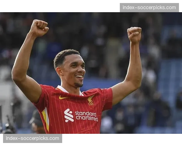 官方：沃尔夫斯堡与中场大将阿诺德续约至2027年